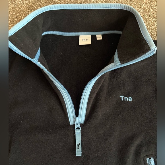 Tna Sno Polar ½ Zip Sweater in black with blue trim small - Picture 6 of 14